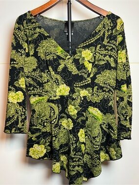 J.J.B Black Green Floral Lace Trim Tunic Top Medium